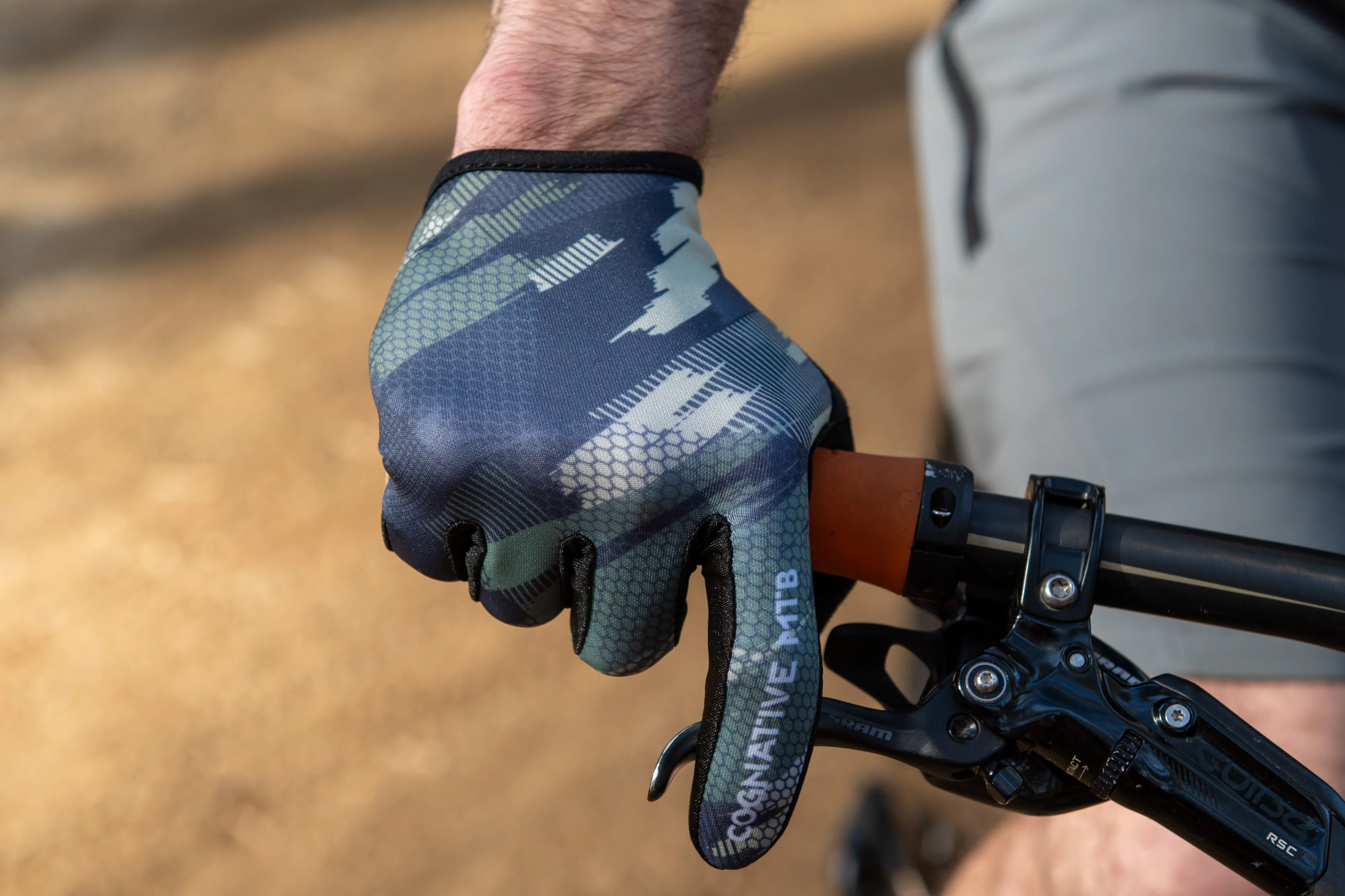 Guise Tech 2.0 Gloves (Earth) - Image 3