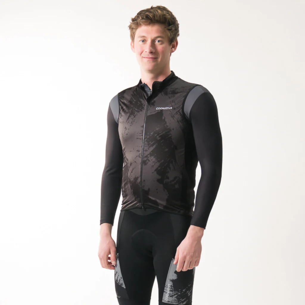 Overlook Wind Vest - Image 2