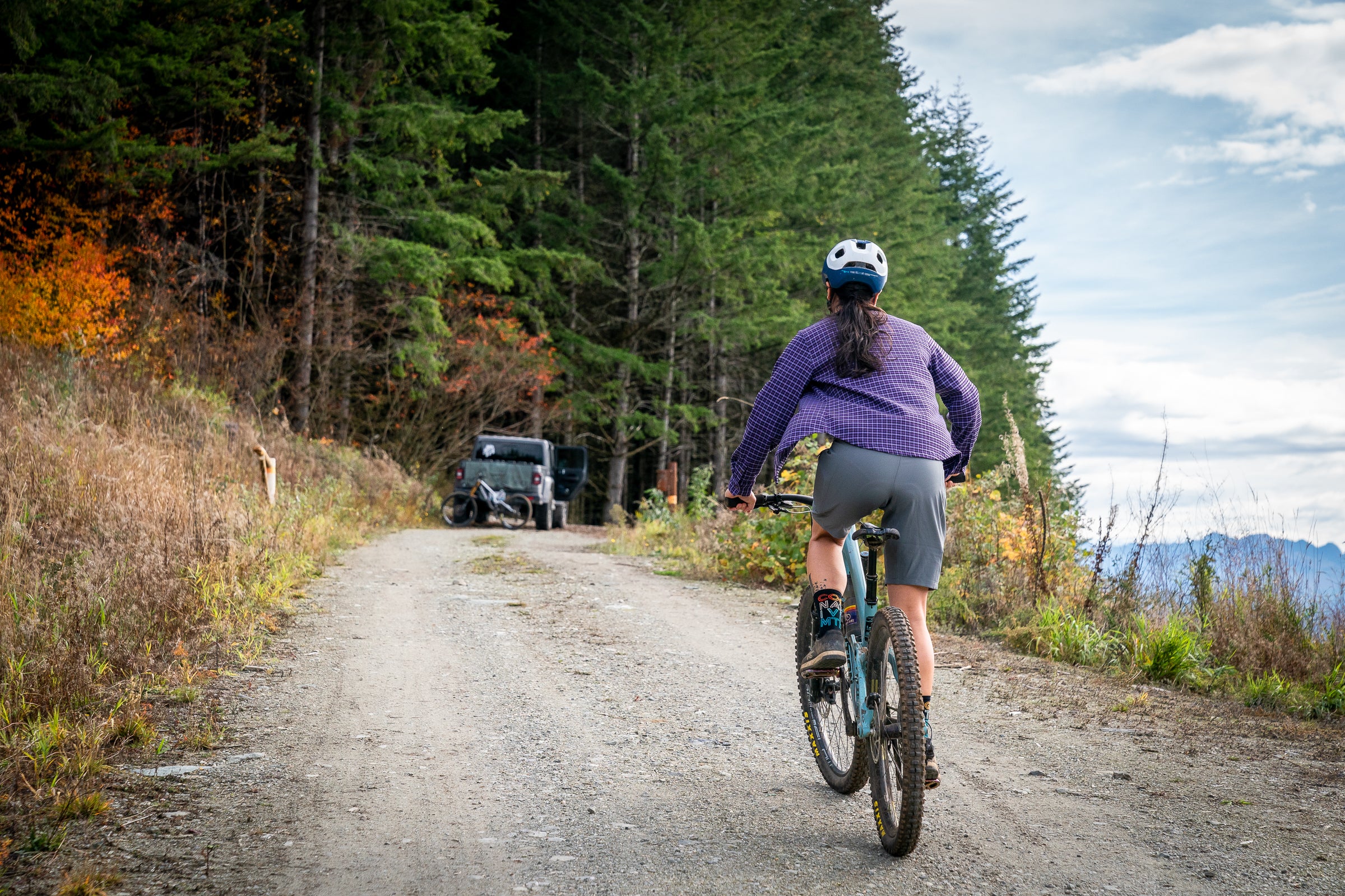 Women's Guide Trail MTB Shorts (Gunmetal Grey) - Image 4